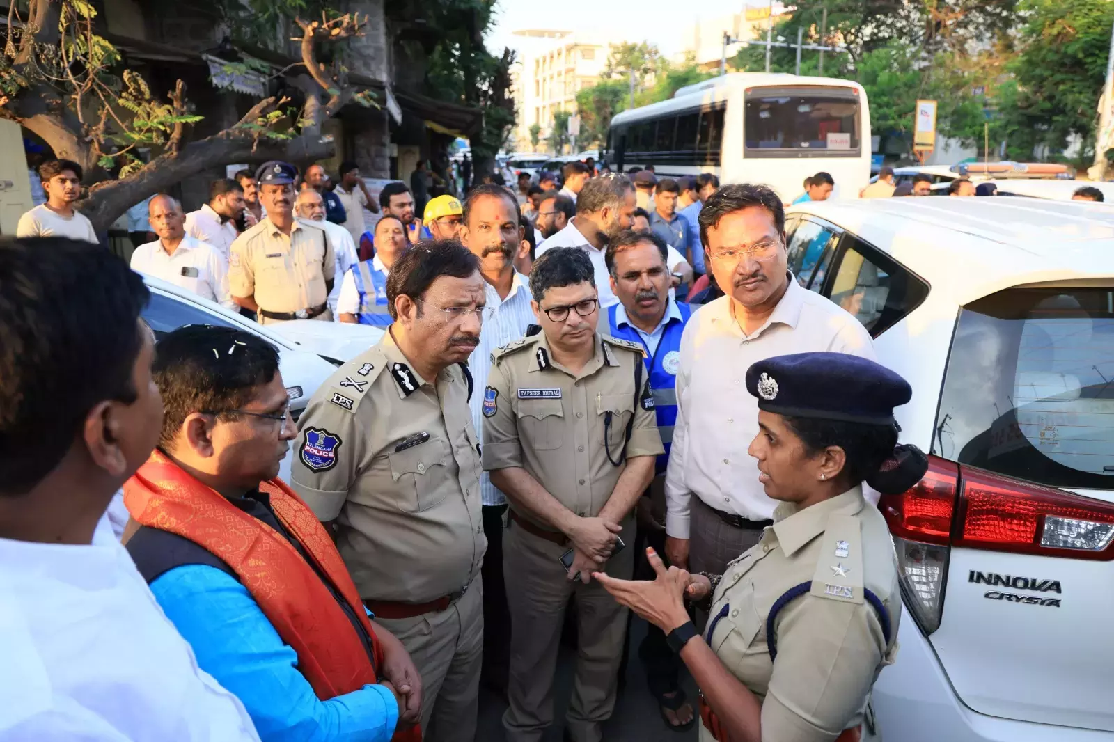 Hyderabad: सुरक्षा उपायों के लिए गणेश विसर्जन मार्ग का निरीक्षण किया गया Hyderabad: सुरक्षा उपायों के लिए गणेश विसर्जन मार्ग का निरीक्षण किया गया