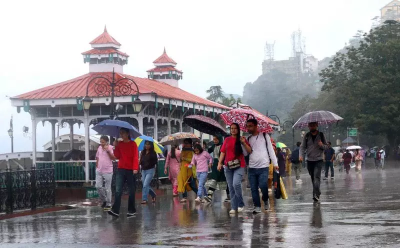 हिमाचल में 59 सड़कें बंद बारिश का अलर्ट जारी हिमाचल में 59 सड़कें बंद बारिश का अलर्ट जारी