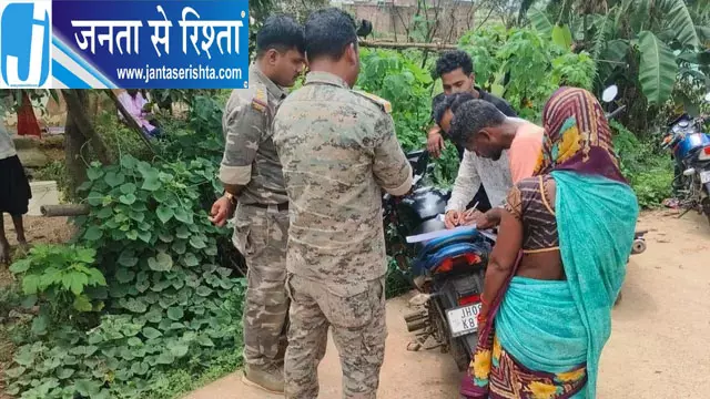 घरेलू विवाद में पिता ने टांगी से काटकर पुत्र की हत्या की, घटना के एक घंटे बाद गिरफ्तार घरेलू विवाद में पिता ने टांगी से काटकर पुत्र की हत्या की, घटना के एक घंटे बाद गिरफ्तार