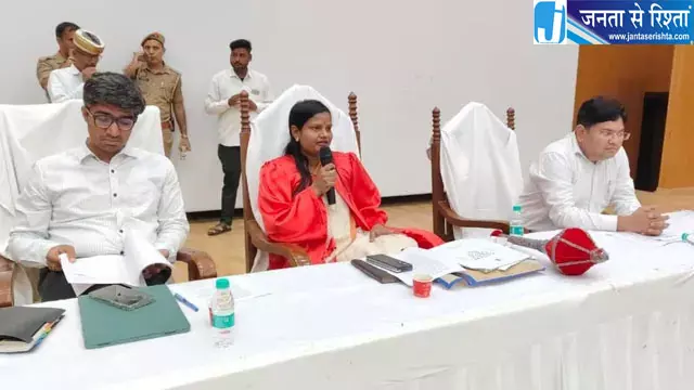 नगर निगम बैठक में मेयर का फूटा गुस्सा नगर निगम बैठक में मेयर का फूटा गुस्सा