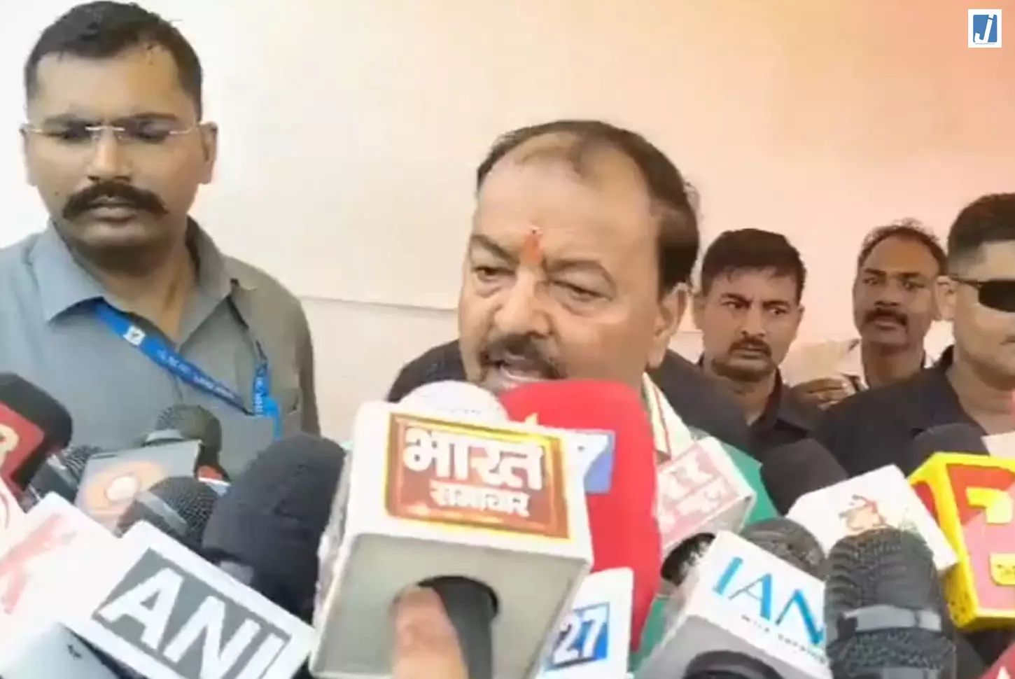 केशव मौर्य बोले- अयोध्या के बाद काशी और मथुरा में भी न्याय की लड़ाई जारी केशव मौर्य बोले- अयोध्या के बाद काशी और मथुरा में भी न्याय की लड़ाई जारी