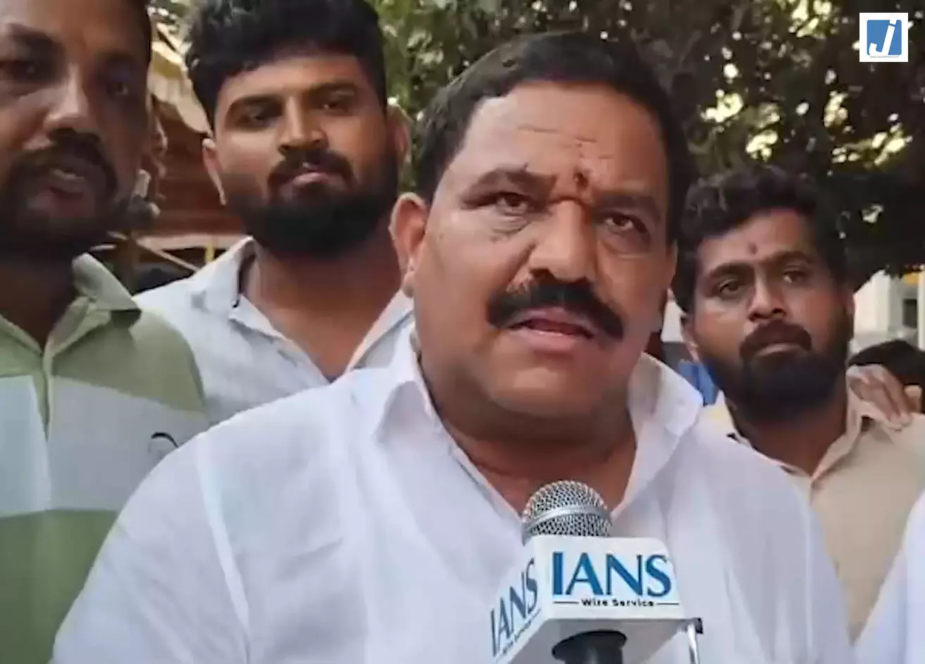 कांग्रेस हाईकमान के सामने चिक्कबल्लापुर संगठन का मुद्दा, नेताओं ने की मुलाकात कांग्रेस हाईकमान के सामने चिक्कबल्लापुर संगठन का मुद्दा, नेताओं ने की मुलाकात