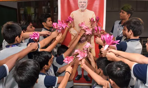 पीएम मोदी के जन्मदिन पर वडनगर से वाराणसी तक निकलेगी सेवा संकल्प बाइक यात्रा, अमित शाह दिखाएंगे हरी झंडी पीएम मोदी के जन्मदिन पर वडनगर से वाराणसी तक निकलेगी सेवा संकल्प बाइक यात्रा, अमित शाह दिखाएंगे हरी झंडी