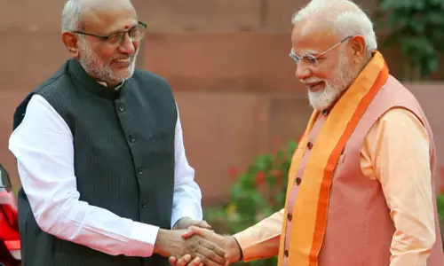 उपराष्ट्रपति ने पीएम मोदी को दी जन्मदिन की शुभकामनाएं, कहा- दुनिया में एक चमकते हुए केंद्र के रूप में उभर रहा भारत उपराष्ट्रपति ने पीएम मोदी को दी जन्मदिन की शुभकामनाएं, कहा- दुनिया में एक चमकते हुए केंद्र के रूप में उभर रहा भारत