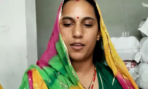 मोदी सरकार की योजनाओं से गांव-गांव पहुंचा स्वरोजगार, लखपति दीदी योजना की लाभार्थियों ने प्रधानमंत्री का जताया आभार मोदी सरकार की योजनाओं से गांव-गांव पहुंचा स्वरोजगार, लखपति दीदी योजना की लाभार्थियों ने प्रधानमंत्री का जताया आभार