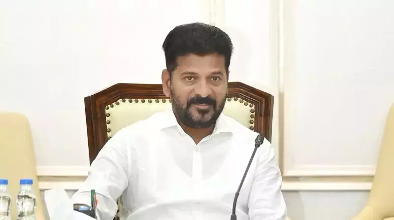 Telangana: रेवंत ने निज़ाम के ज़मीन प्रशासन की तारीफ़ की Telangana: रेवंत ने निज़ाम के ज़मीन प्रशासन की तारीफ़ की