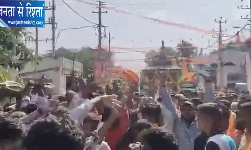 मांड्या में गणेश विसर्जन जुलूस के दौरान पुलिस से झड़प, BJP-JDS समर्थकों पर हंगामे का आरोप