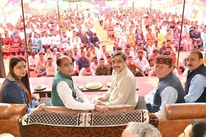 Nahan: सौर ऊर्जा के विस्तार से दिल्ली को सोलर कैपिटल बनाने की अपील Nahan: सौर ऊर्जा के विस्तार से दिल्ली को सोलर कैपिटल बनाने की अपील