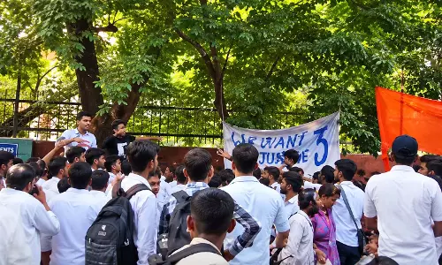 DUSU चुनाव से पहले नॉर्थ कैंपस में भिड़े छात्र गुट, ABVP-NSUI ने लगाए एक-दूसरे पर आरोप