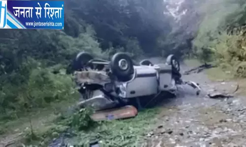 शिमला में सड़क हादसा: जनगणना ड्यूटी से लौट रहे शिक्षक की खाई में वाहन गिरने से मौत