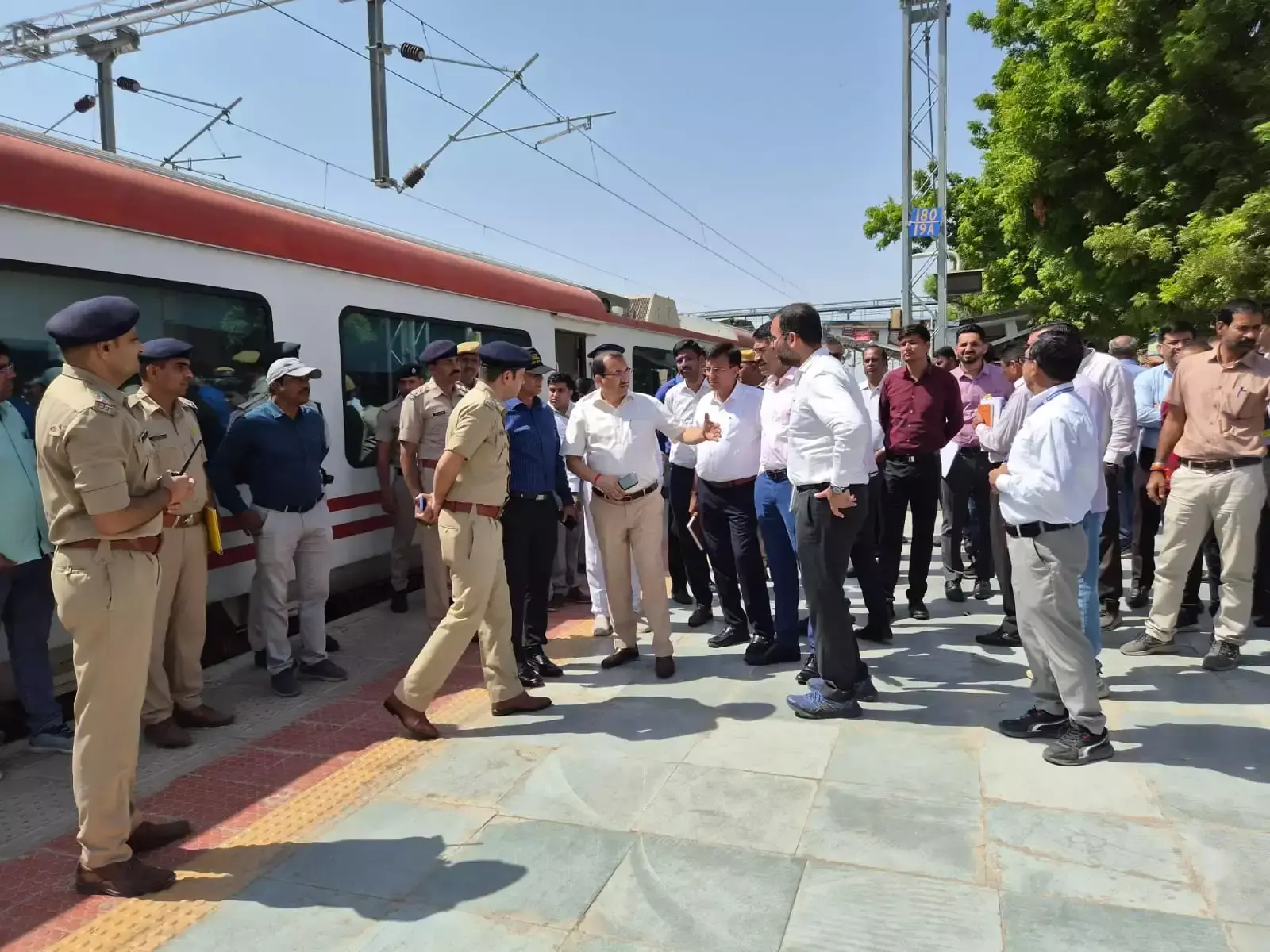 Jodhpur: प्रधानमंत्री के जन्मदिवस पर सेवा संकल्प अभियान का आगाज Jodhpur: प्रधानमंत्री के जन्मदिवस पर सेवा संकल्प अभियान का आगाज