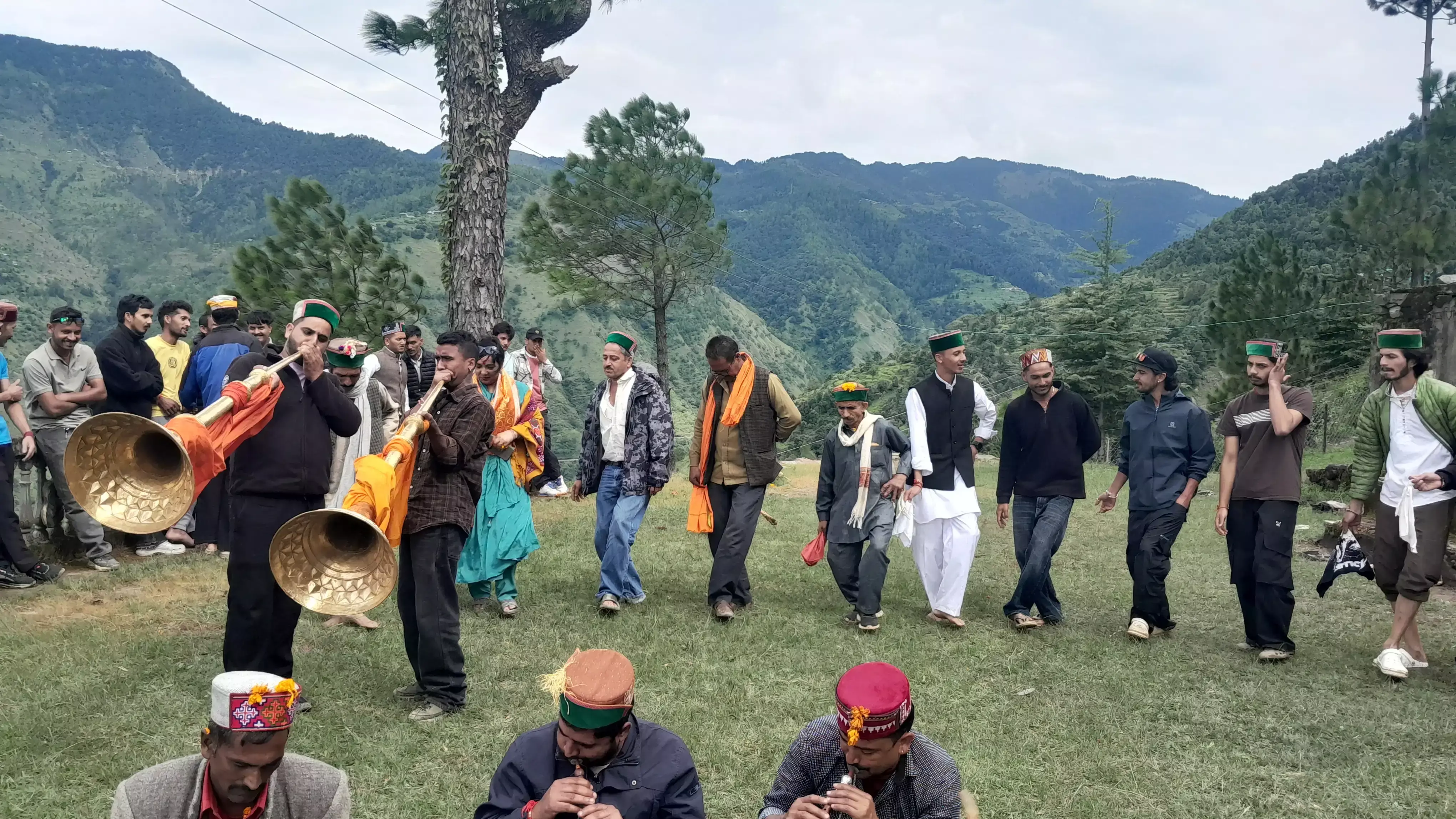 Mandi: देवता सुहड़ा का प्रकटोत्सव, सायर मेले में उमड़ा उत्साह