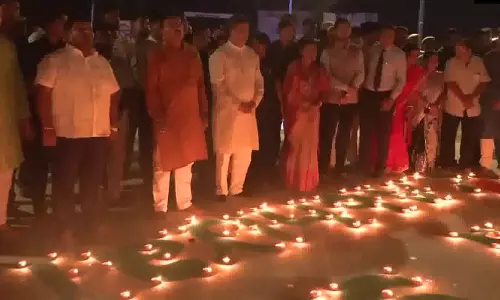 गोमती में दीपों से जगमगाया त्रिपुरा सुंदरी मंदिर, मुख्यमंत्री साहा ने की पूजा-अर्चना