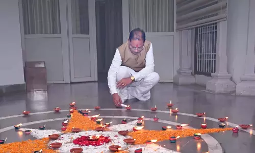 PM मोदी के जन्मदिवस पर मुख्यमंत्री साय ने अपने निवास पर जलाया ‘आशीर्वाद का दीया’