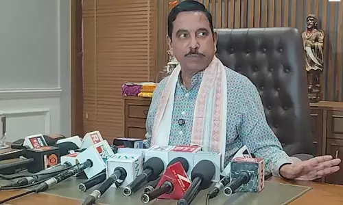 राफेल समेत पुराने मामलों का जिक्र कर प्रह्लाद जोशी ने कांग्रेस पर साधा निशाना राफेल समेत पुराने मामलों का जिक्र कर प्रह्लाद जोशी ने कांग्रेस पर साधा निशाना