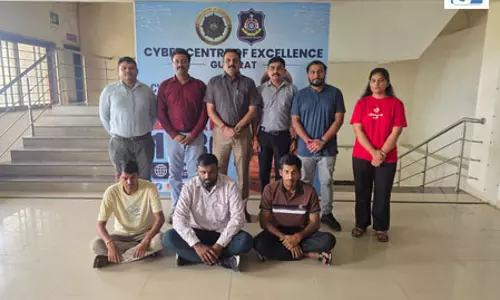 डिजिटल अरेस्ट मामले में तीन लोग गिरफ्तार, 13 राज्यों में साइबर धोखाधड़ी से जुड़े खाते डिजिटल अरेस्ट मामले में तीन लोग गिरफ्तार, 13 राज्यों में साइबर धोखाधड़ी से जुड़े खाते