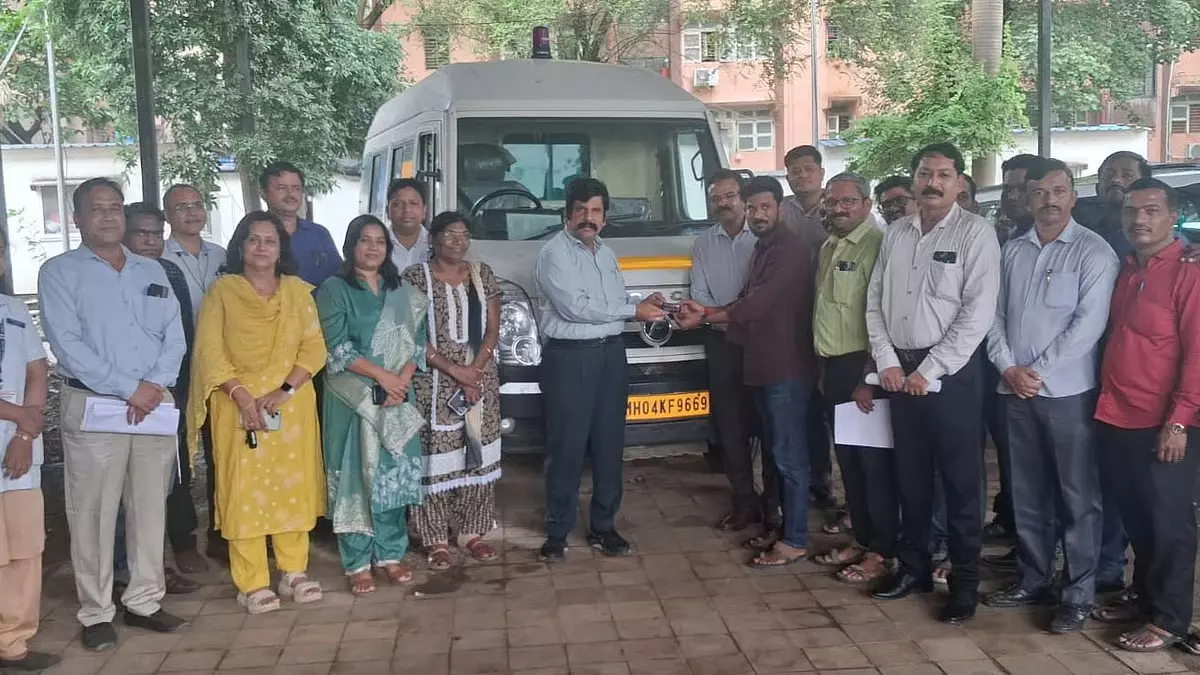 अब बिना रुकावट दौड़ेंगी सरकारी एंबुलेंस अब बिना रुकावट दौड़ेंगी सरकारी एंबुलेंस