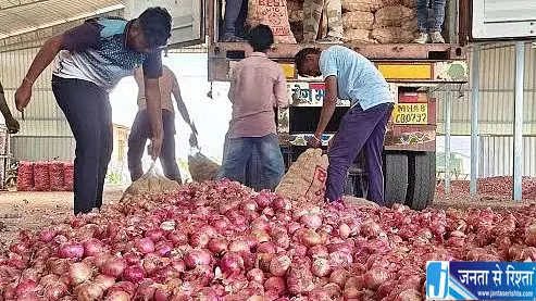 प्याज बाजार में बांग्लादेश की एंट्री प्याज बाजार में बांग्लादेश की एंट्री