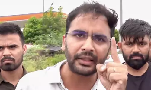 आदिवासी अधिकारों को लेकर आशुतोष रांका ने उठाए सवाल, मूलभूत सुविधाओं पर जताई चिंता