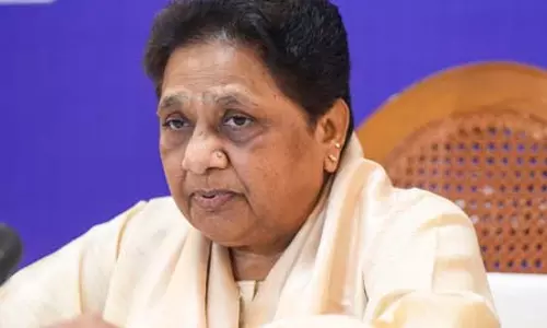 यूपीआई शुल्क से आमजन की जेब पर बढ़ेगा बोझ, स्मार्ट स्कूल से पहले बुनियादी सुविधाएं जरूरी: मायावती