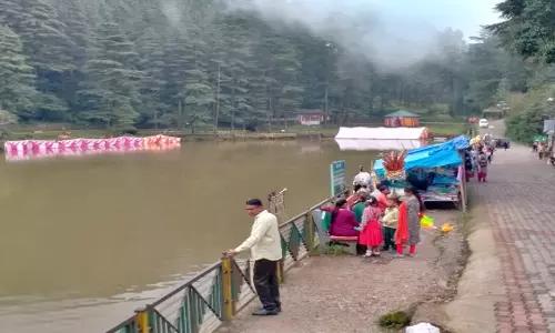 Dharamshala: डल झील में पहली बार महाआरती, शनिवार को शाही स्नान