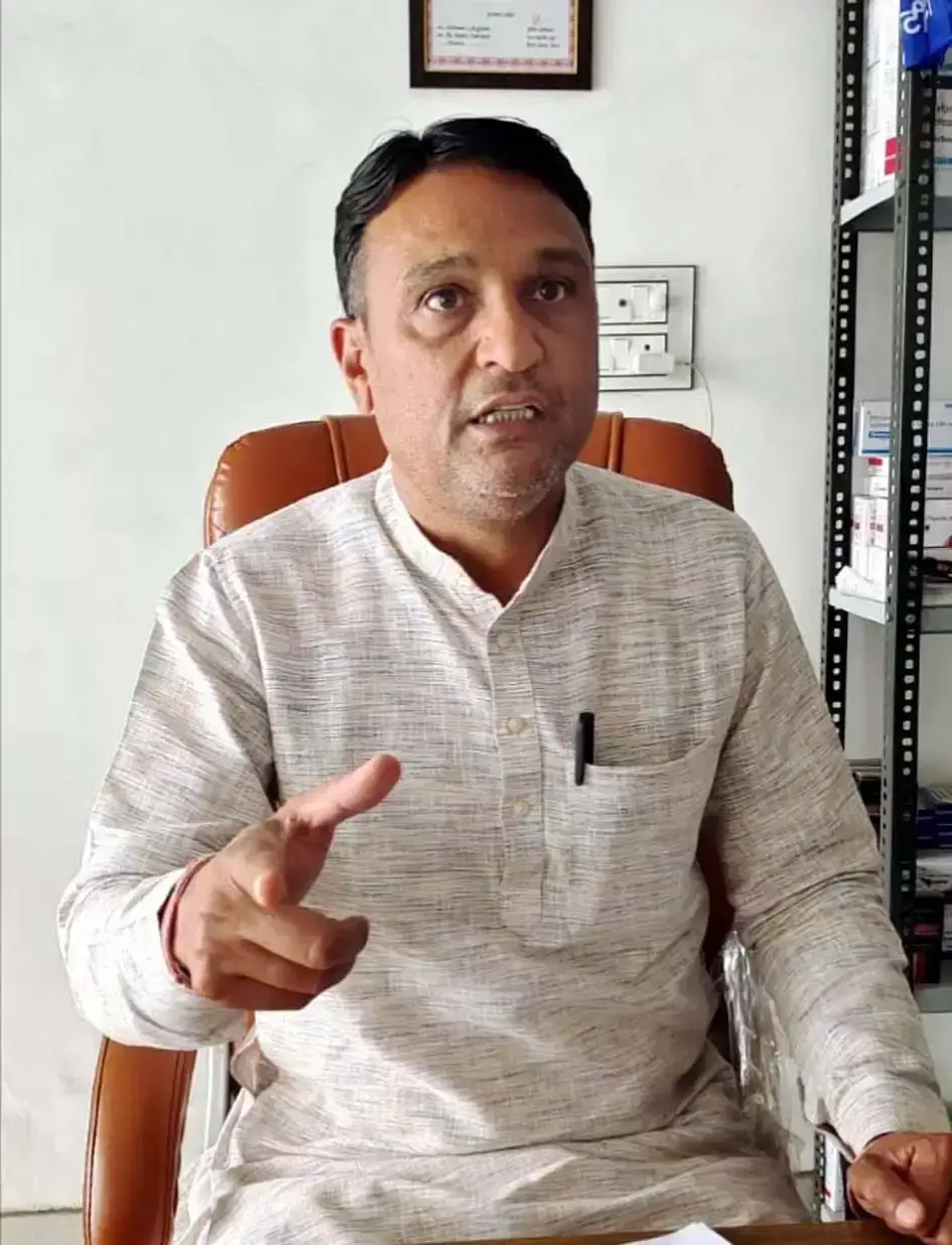 Hisar: राहुल गांधी के संघर्ष को मनोज राठी ने बताया जनहित से जुड़ा Hisar: राहुल गांधी के संघर्ष को मनोज राठी ने बताया जनहित से जुड़ा