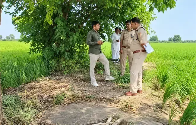 Sonipat: पानी के गड्ढे में बच्ची का शव, पुलिस ने युवक को पकड़ा