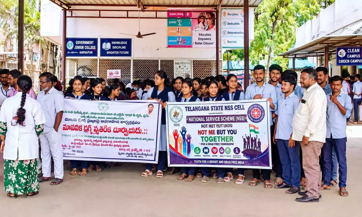 Andhra: विकास के छात्र GGH में सामुदायिक सेवा करते हैं