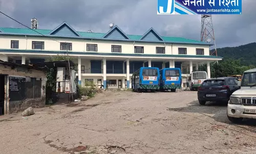 बैजनाथ बस स्टैंड प्रोजेक्ट में पेमेंट की अड़चन, काम रुका बैजनाथ बस स्टैंड प्रोजेक्ट में पेमेंट की अड़चन, काम रुका