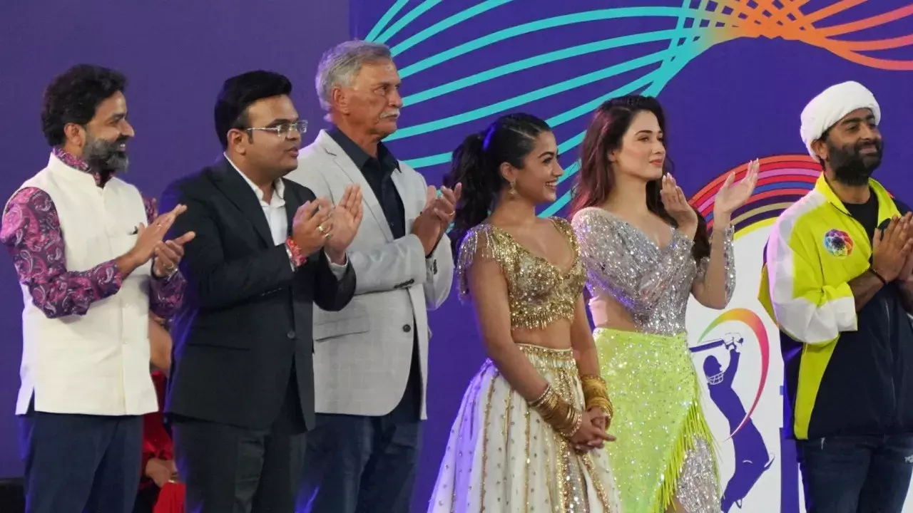 IPL गवर्निंग काउंसिल में बने रहेंगे धूमल और मजूमदार IPL गवर्निंग काउंसिल में बने रहेंगे धूमल और मजूमदार