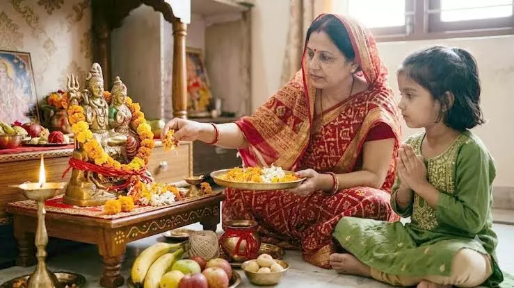 संतान सप्तमी : आज रखा जा रहा व्रत, जानें शुभ मुहूर्त पूजा विधि और व्रत कथा संतान सप्तमी : आज रखा जा रहा व्रत, जानें शुभ मुहूर्त पूजा विधि और व्रत कथा