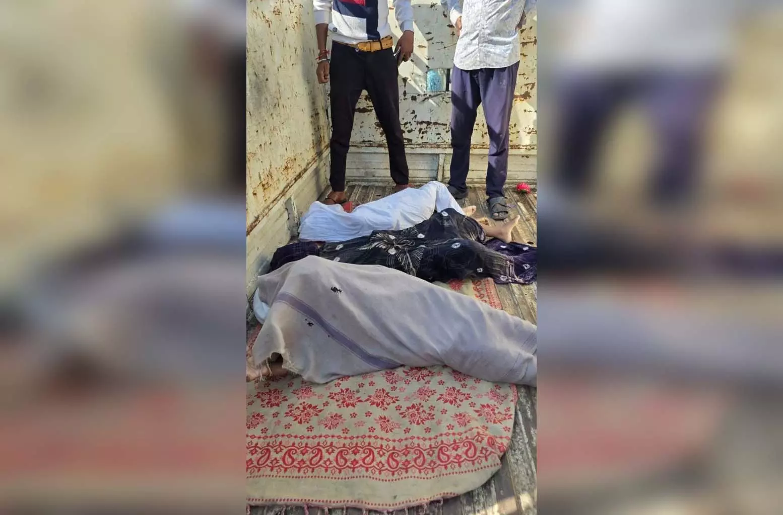 तालाब में डूबने से 3 सहेलियों की मौत, किसान परिवार पर टूटा दुखों का पहाड़ तालाब में डूबने से 3 सहेलियों की मौत, किसान परिवार पर टूटा दुखों का पहाड़