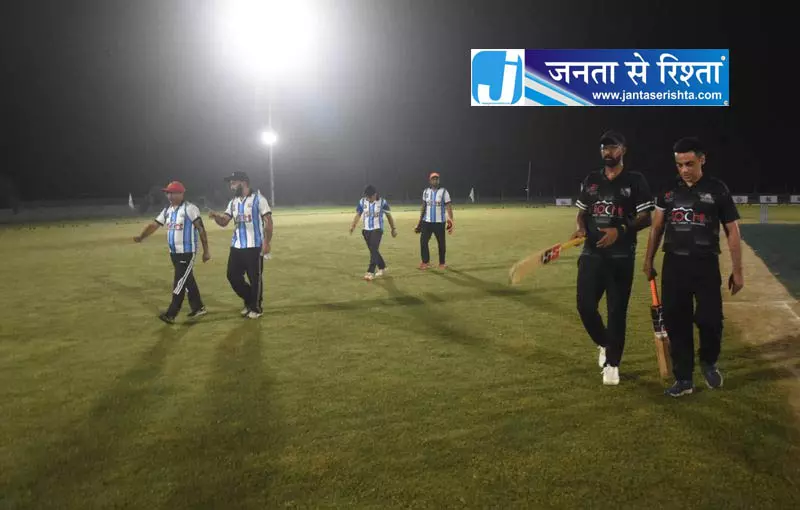 लुधियाना में रात के क्रिकेट का बढ़ा क्रेज लुधियाना में रात के क्रिकेट का बढ़ा क्रेज