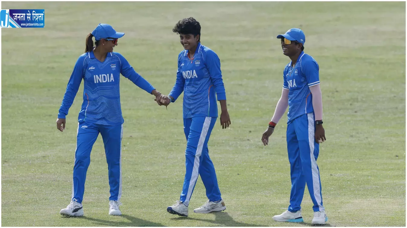 जापान की टीम 57 रन पर ढेर जापान की टीम 57 रन पर ढेर