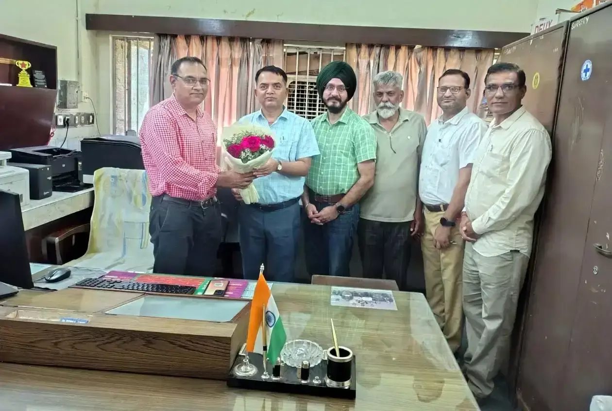 Hisar: लुवास लाइब्रेरियन का प्रभार संभालेंगे डॉ. दीपक कुमार तिवारी Hisar: लुवास लाइब्रेरियन का प्रभार संभालेंगे डॉ. दीपक कुमार तिवारी