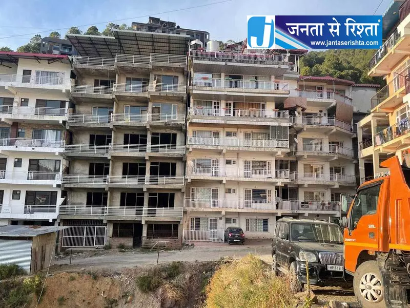 बारोग निर्माण मामले में हिमाचल HC ने प्रशासन को फटकारा बारोग निर्माण मामले में हिमाचल HC ने प्रशासन को फटकारा