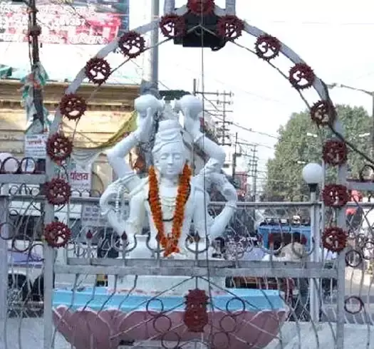 Haridwar: चौड़ीकरण की जद में आया पुराना यात्रा पंजीकरण कार्यालय