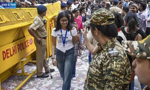DUSU चुनाव की मतगणना शुरू, 2000 से ज्यादा जवान तैनात, नॉर्थ कैंपस में कड़ी सुरक्षा DUSU चुनाव की मतगणना शुरू, 2000 से ज्यादा जवान तैनात, नॉर्थ कैंपस में कड़ी सुरक्षा