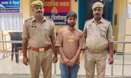 13 वर्षीय किशोरी को पुलिस ने खोजा 13 वर्षीय किशोरी को पुलिस ने खोजा