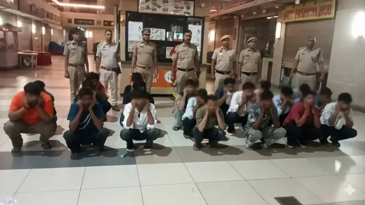 Gurugram: 18 स्पा सेंटरों पर पुलिस और महिला आयोग की कार्रवाई Gurugram: 18 स्पा सेंटरों पर पुलिस और महिला आयोग की कार्रवाई