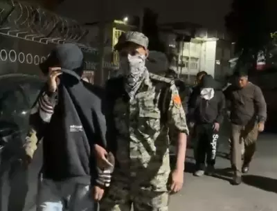 शिलांग में अधिकारी पर वाहन चढ़ाने का मामला दो गिरफ्तार शिलांग में अधिकारी पर वाहन चढ़ाने का मामला दो गिरफ्तार