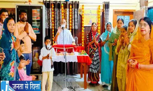 श्रद्धालुओं ने मांगी क्षमा रिश्तों में घोली मिठास श्रद्धालुओं ने मांगी क्षमा रिश्तों में घोली मिठास