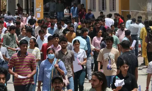 महाराष्ट्र TET पेपर लीक, जूतों के सोल में छिपाकर निकाले थे पेपर