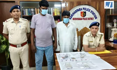 AJUP नेता आशिक इकबाल गिरफ्तार, कार से 54 हजार के नकली नोट और हथियार बरामद AJUP नेता आशिक इकबाल गिरफ्तार, कार से 54 हजार के नकली नोट और हथियार बरामद