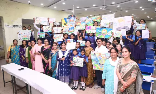 विकसित भारत 2047 पर छात्राओं ने दिखाई प्रतिभा विकसित भारत 2047 पर छात्राओं ने दिखाई प्रतिभा