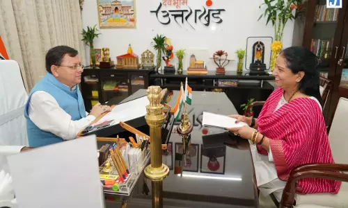 मुख्यमंत्री पुष्कर सिंह धामी से विधायक रेणु बिष्ट ने की शिष्टाचार भेंट मुख्यमंत्री पुष्कर सिंह धामी से विधायक रेणु बिष्ट ने की शिष्टाचार भेंट
