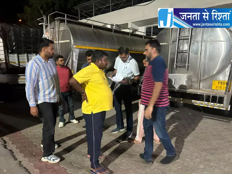 पनीर पर बैन घी में मिलावट का खुलासा पनीर पर बैन घी में मिलावट का खुलासा