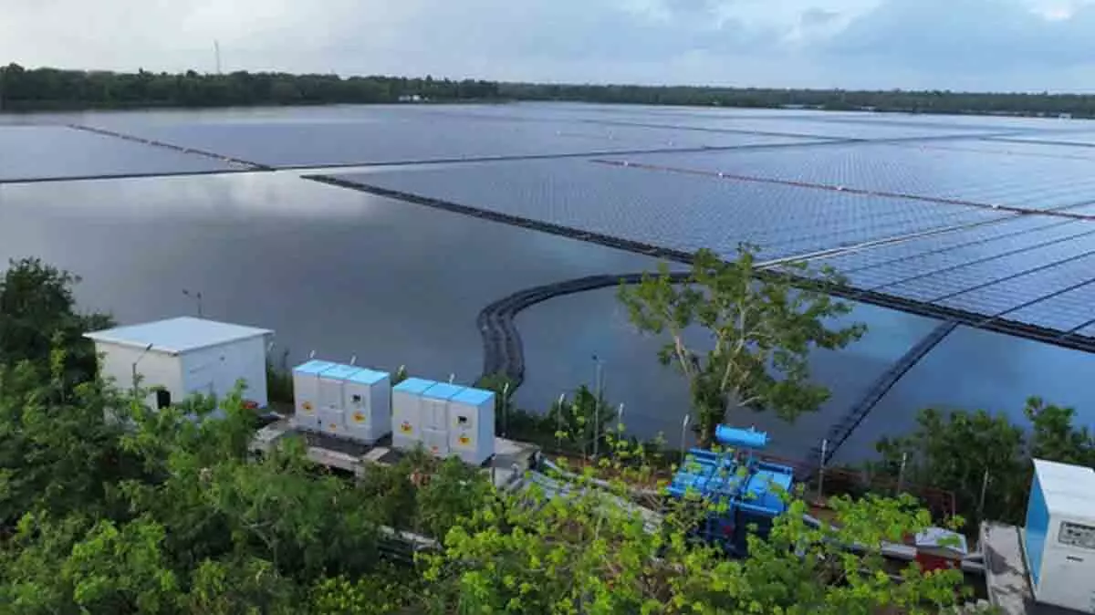 जगह न मिलने से अटका केरल का 3,000 MW फ्लोटिंग सोलर प्लान जगह न मिलने से अटका केरल का 3,000 MW फ्लोटिंग सोलर प्लान