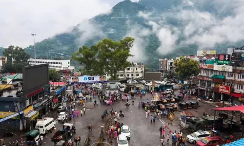 कटरा हेलीपैड टर्मिनल में लगी आग कटरा हेलीपैड टर्मिनल में लगी आग