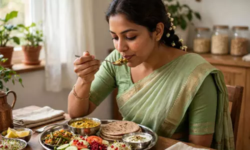 क्यों जरूरी है खाने में विविधता? आयुर्वेद से जानिए परफेक्ट थाली का सीक्रेट क्यों जरूरी है खाने में विविधता? आयुर्वेद से जानिए परफेक्ट थाली का सीक्रेट